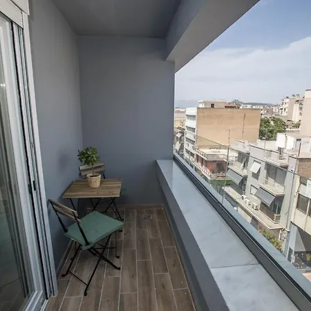 Apartament Raise Averof Serviced