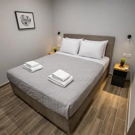 Apartament Raise Averof Serviced