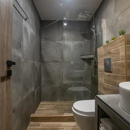Raise Averof Serviced Apartament