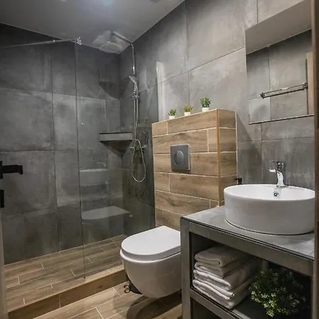 Raise Averof Serviced Apartament