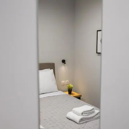 Apartament Raise Averof Serviced *